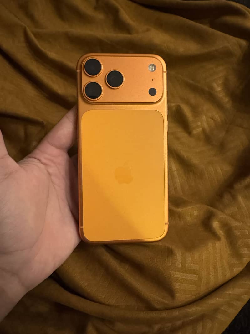 Apple iPhone 17 Pro Max 2