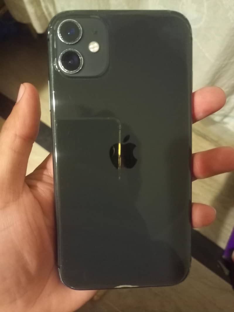 Apple iPhone 11 4