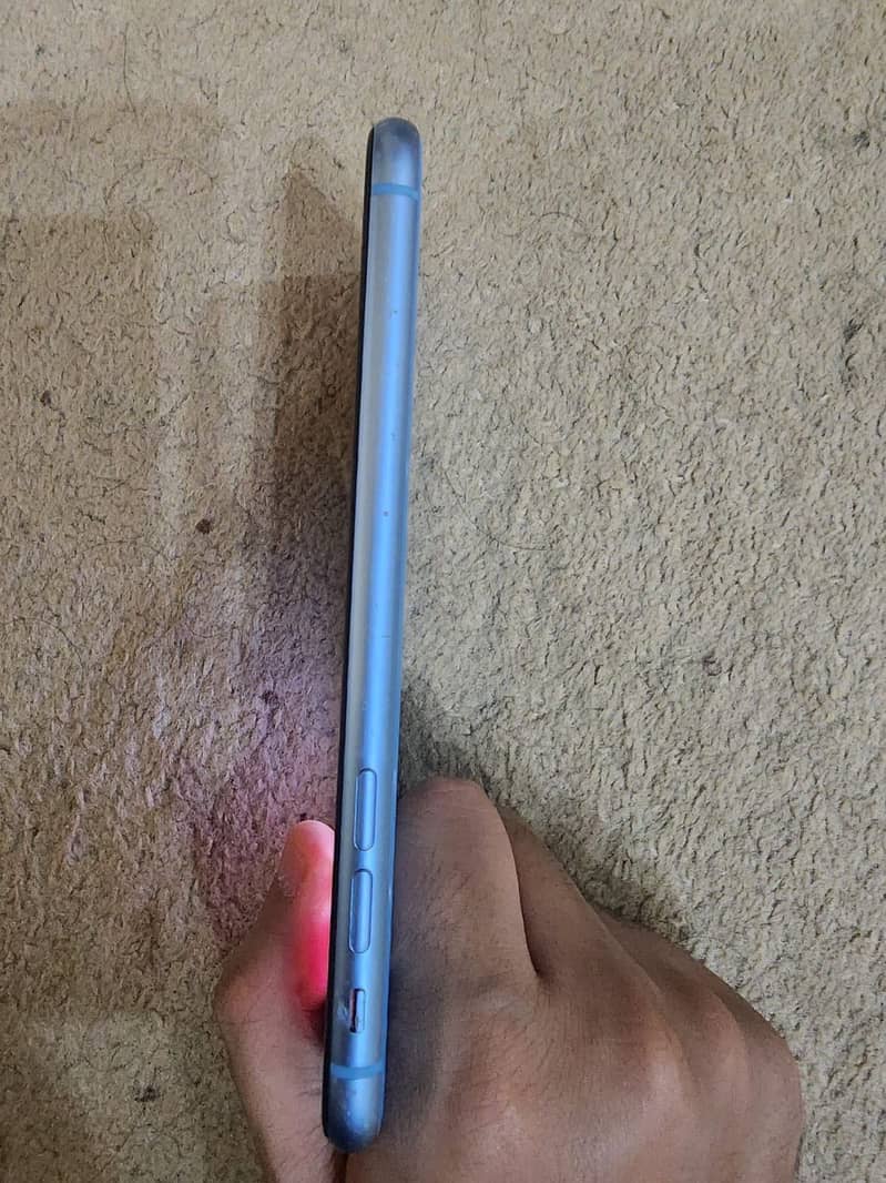 Apple iPhone XR 5