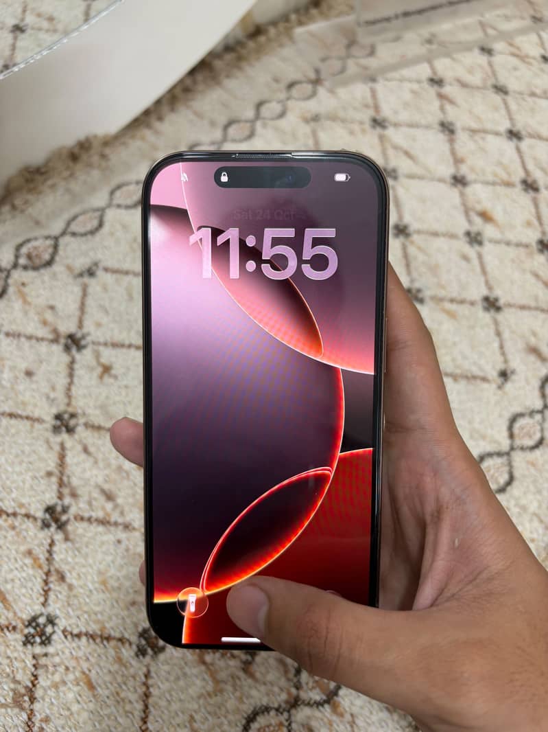 Apple iPhone 16 Pro 1