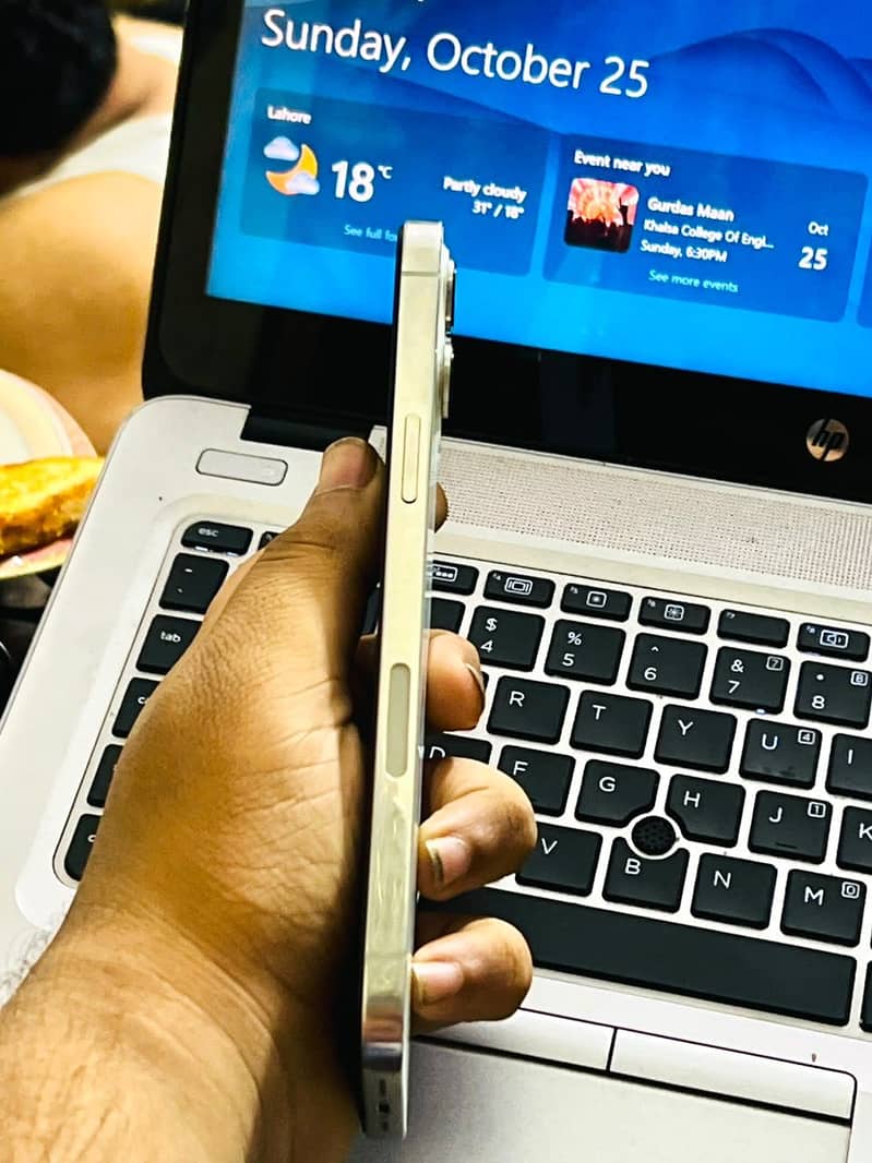 Apple iPhone 12 Pro Max 9