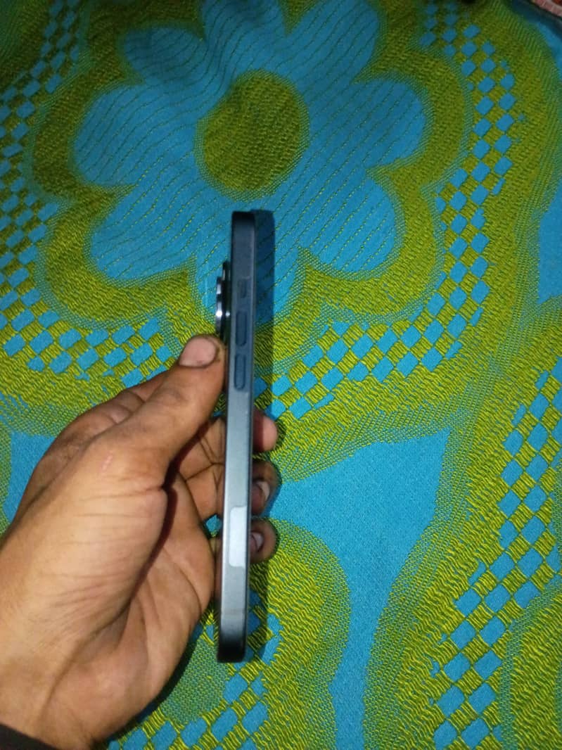 Apple iPhone 14 2
