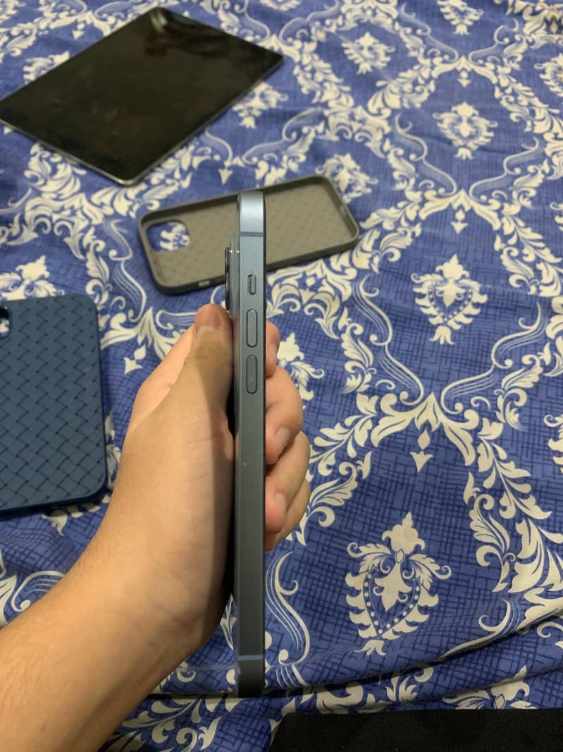Apple iPhone 14 plus 5
