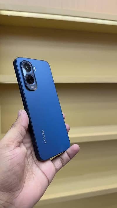 Vivo Y500 8.256 Blue 8100 mah 11 month warranty call sms what's app
