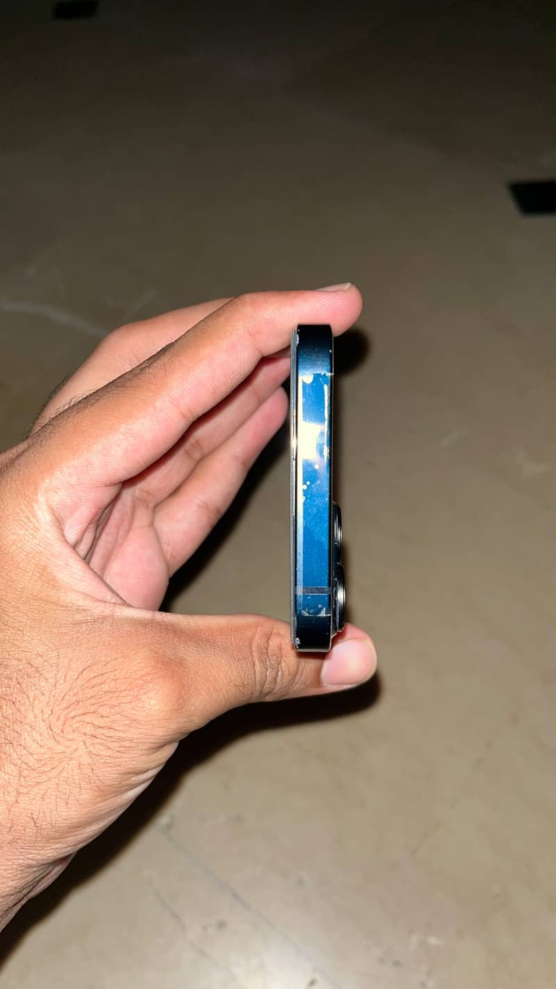 Apple iPhone 13 jv 3