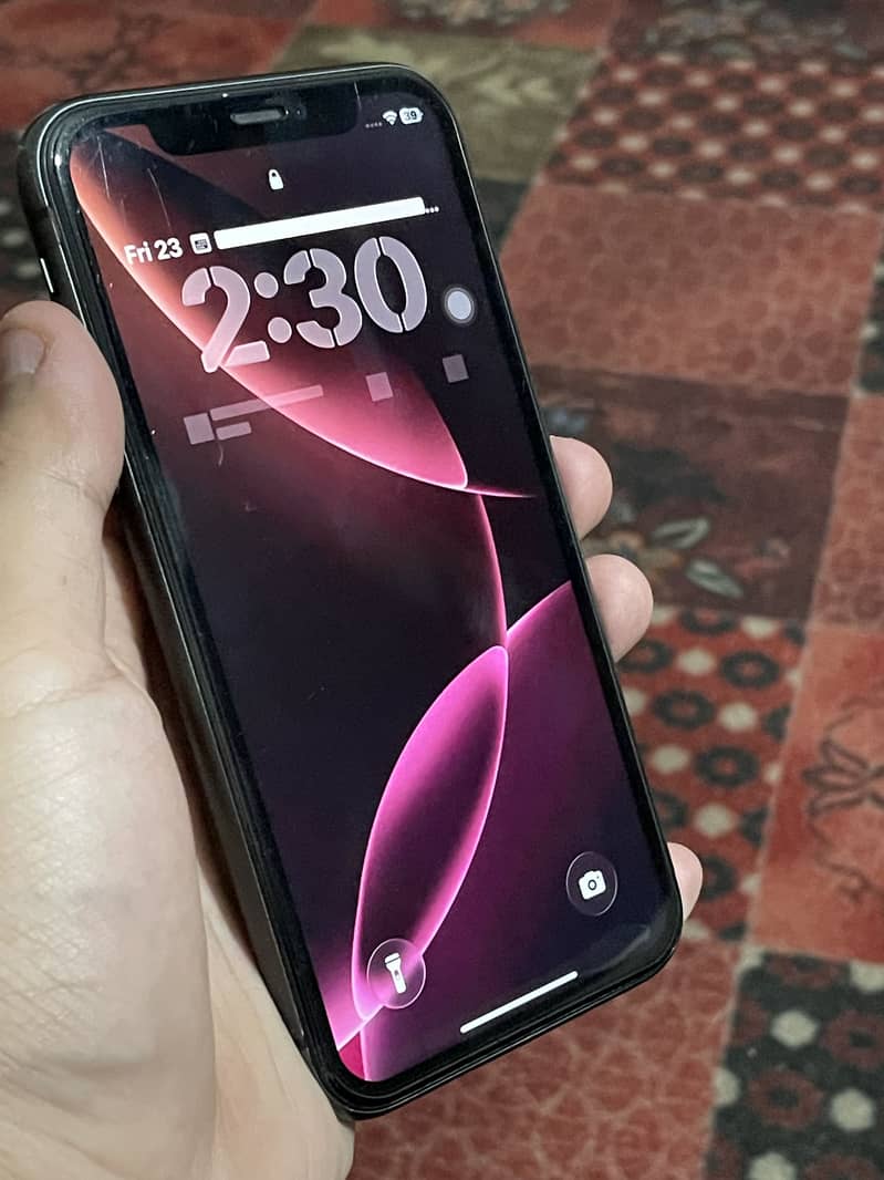 Apple iPhone 11 3