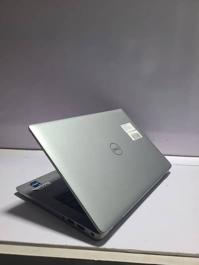 DELL 13th Gen Core i3-(6-Core 10MB-Cache) • 8GB DDR5 RAM • 128GB-NVMe