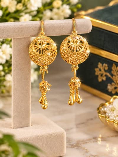 Funky Gold Plated Crystal Earrings For Women - Golden - New