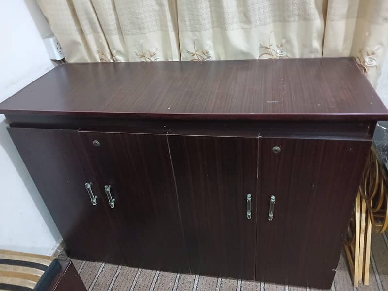 9/10 condition iron stand 0