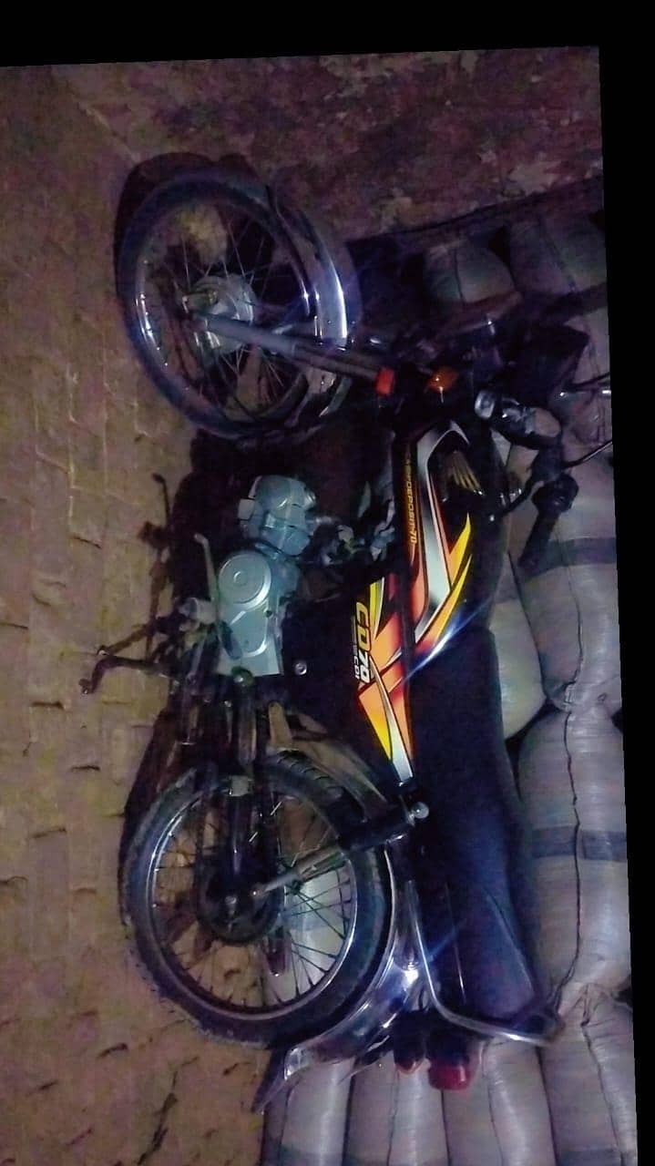 CD 70 Total Genuine Condition 1