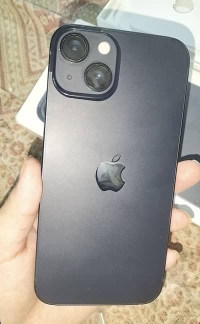 Apple iPhone 13