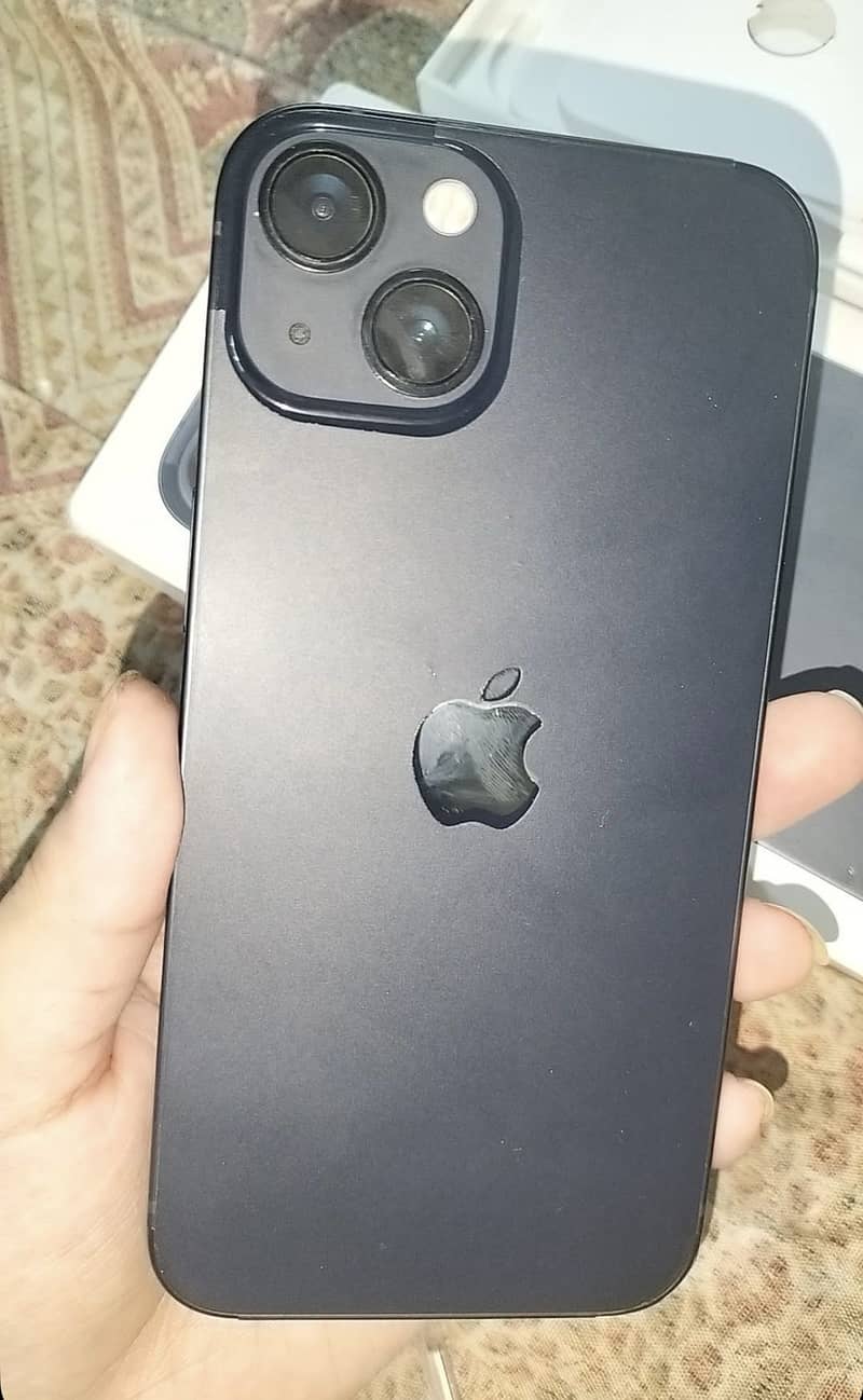 Apple iPhone 13 0