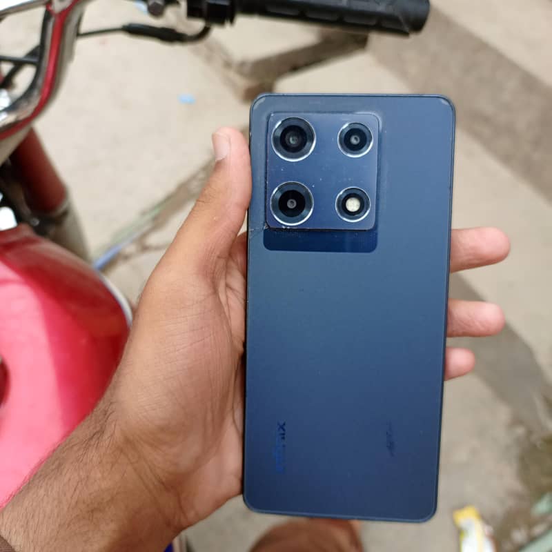 Infinix Note 30 Pro 0