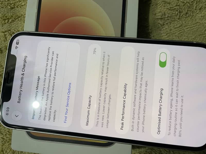 Apple iPhone 12 6