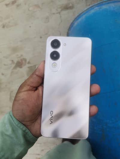 Vivo Y04