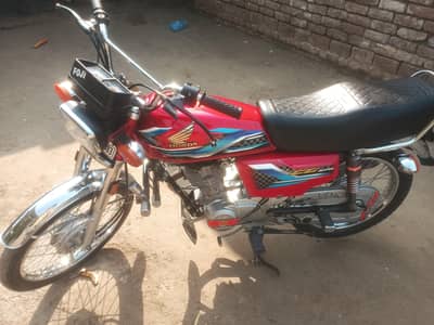 Honda CG 125 model 2024 condition 10 by 10 documents clear smart card