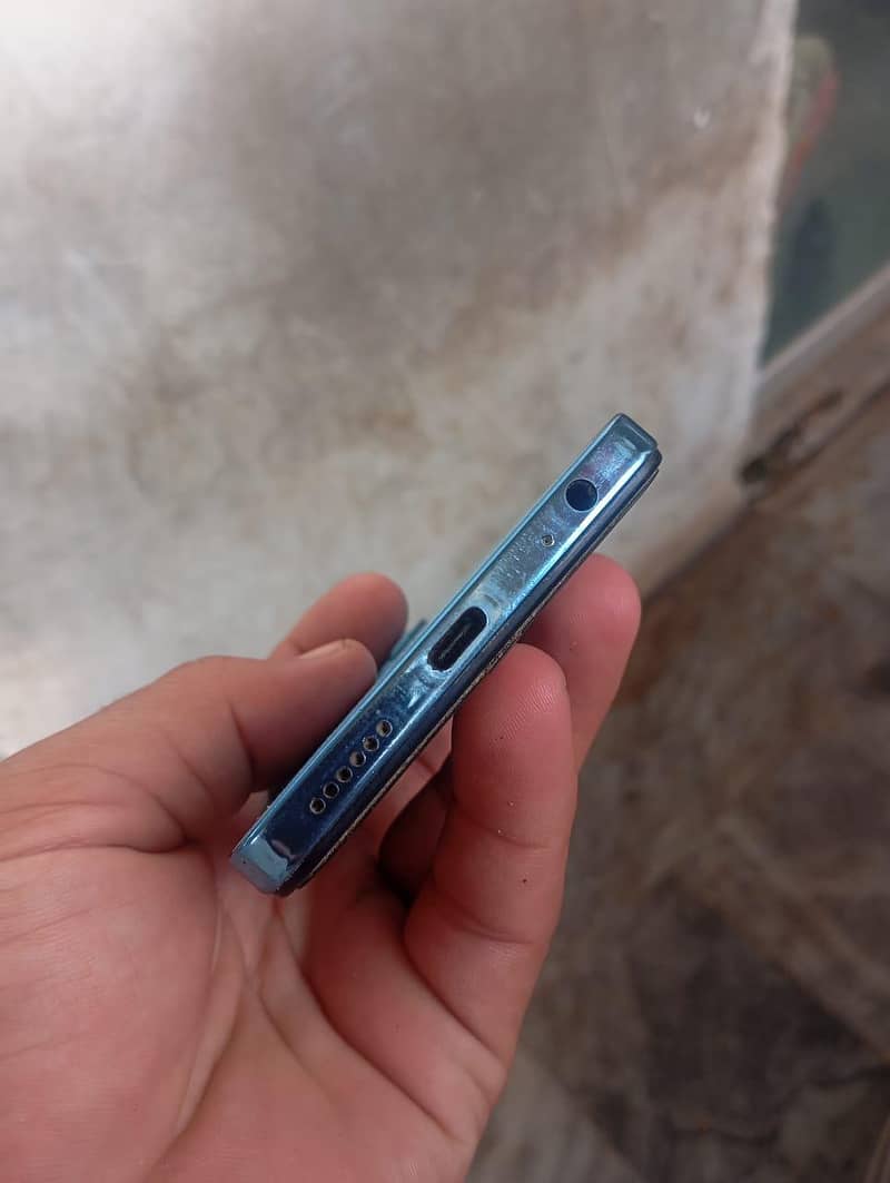 Tecno Spark 20 3