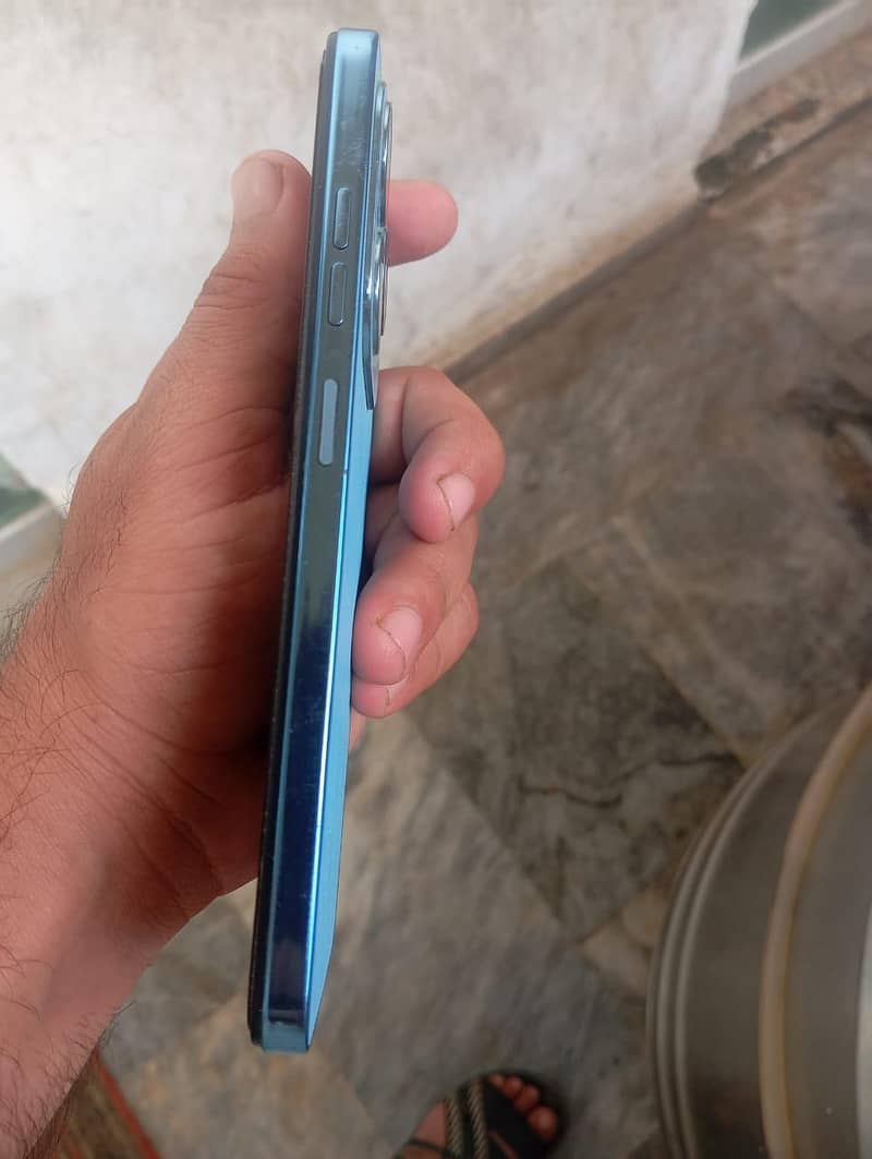 Tecno Spark 20 5