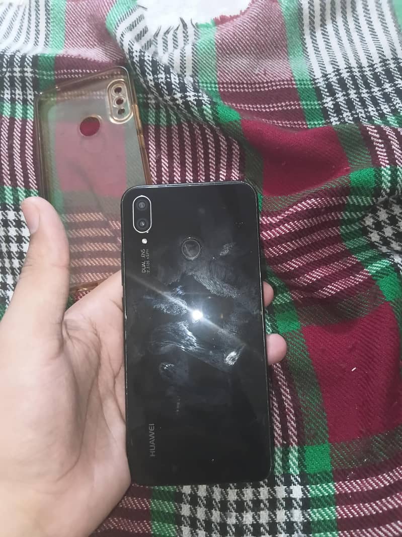 Huawei Nova 3i 1