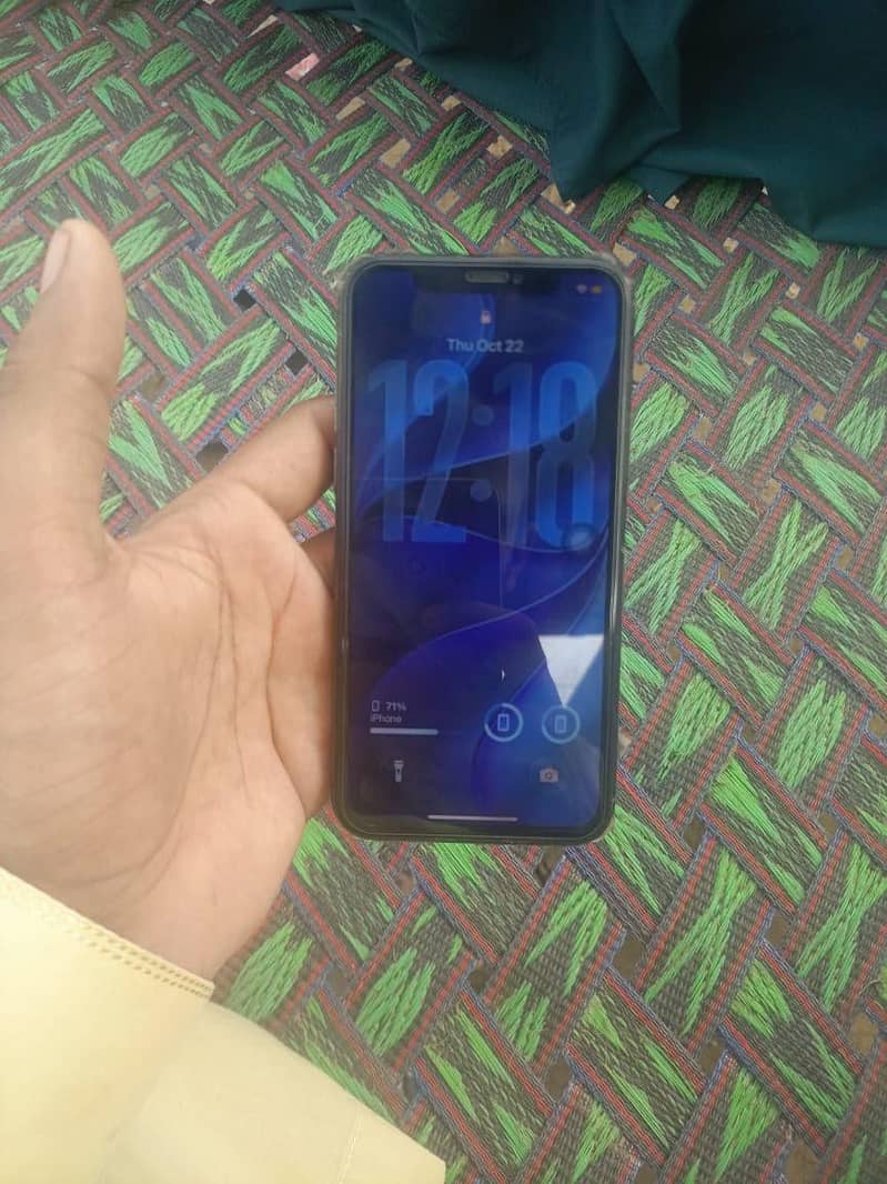 Apple iPhone 11 Pro 3