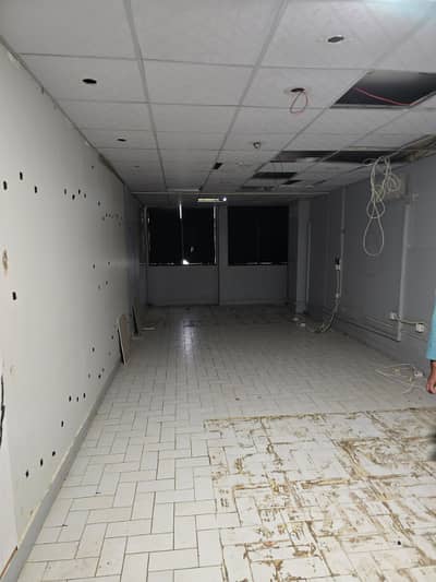 Pak avenue Office for rent 700sqft in shahar e Faisal.