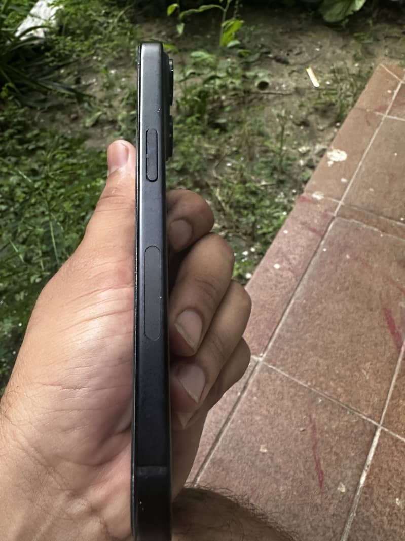 Apple iPhone 15 1