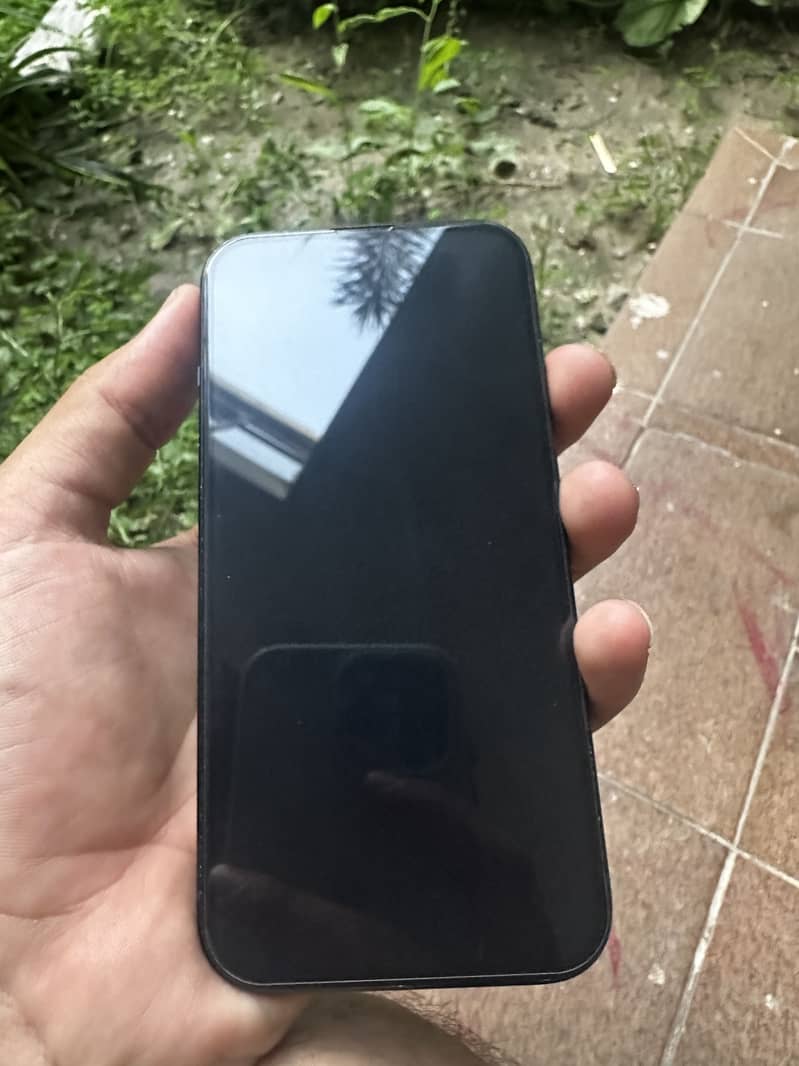 Apple iPhone 15 2