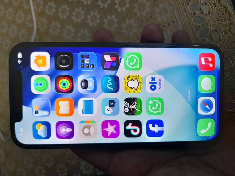 Apple iPhone 12 2
