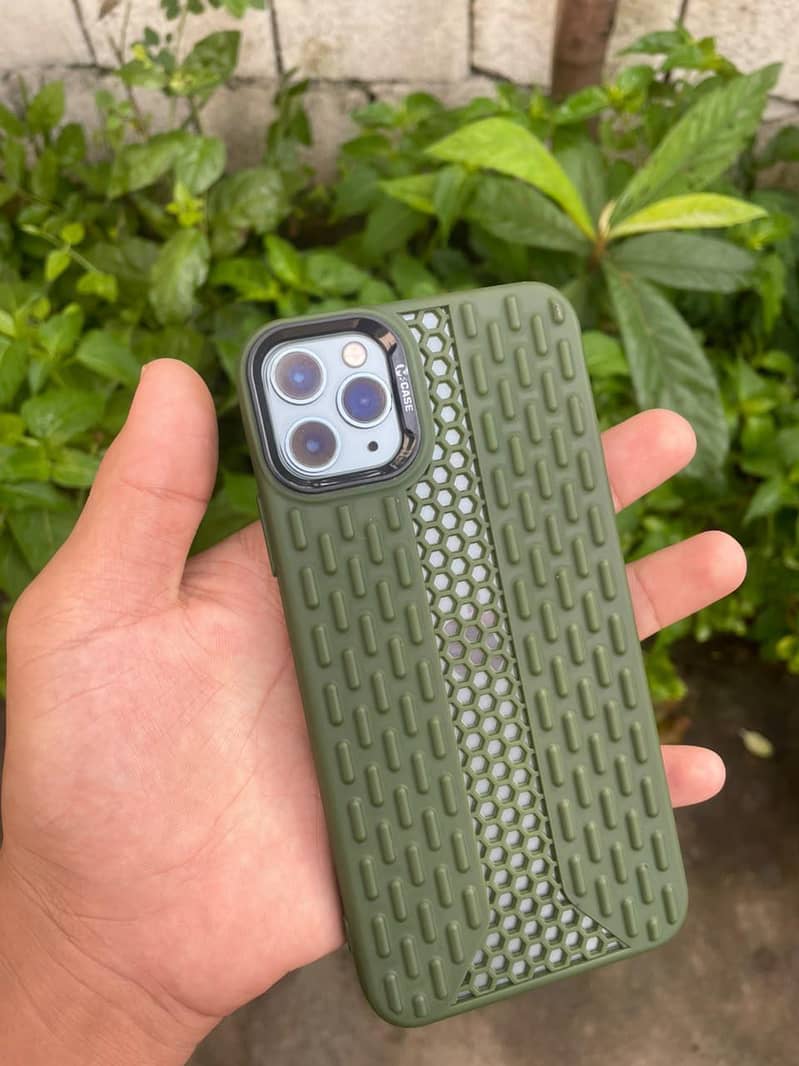 Apple iPhone 11 Pro Max 5