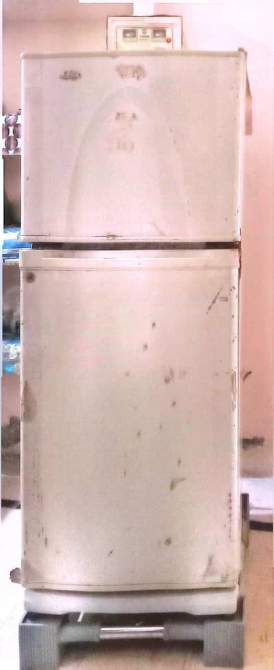 Dawlance Refrigerator Available With Stabilizer