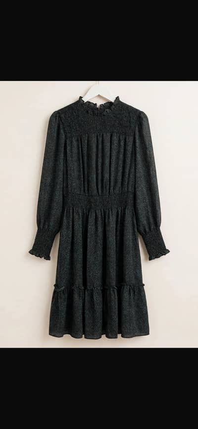 ike New Just Taylor US Brand Dress - Smocked Style -