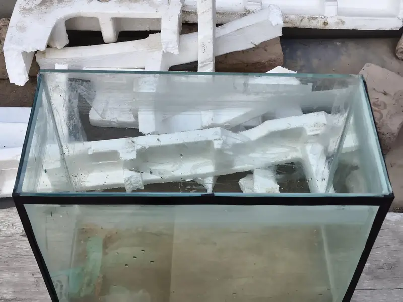 Aquarium for sale with top — photo 2
