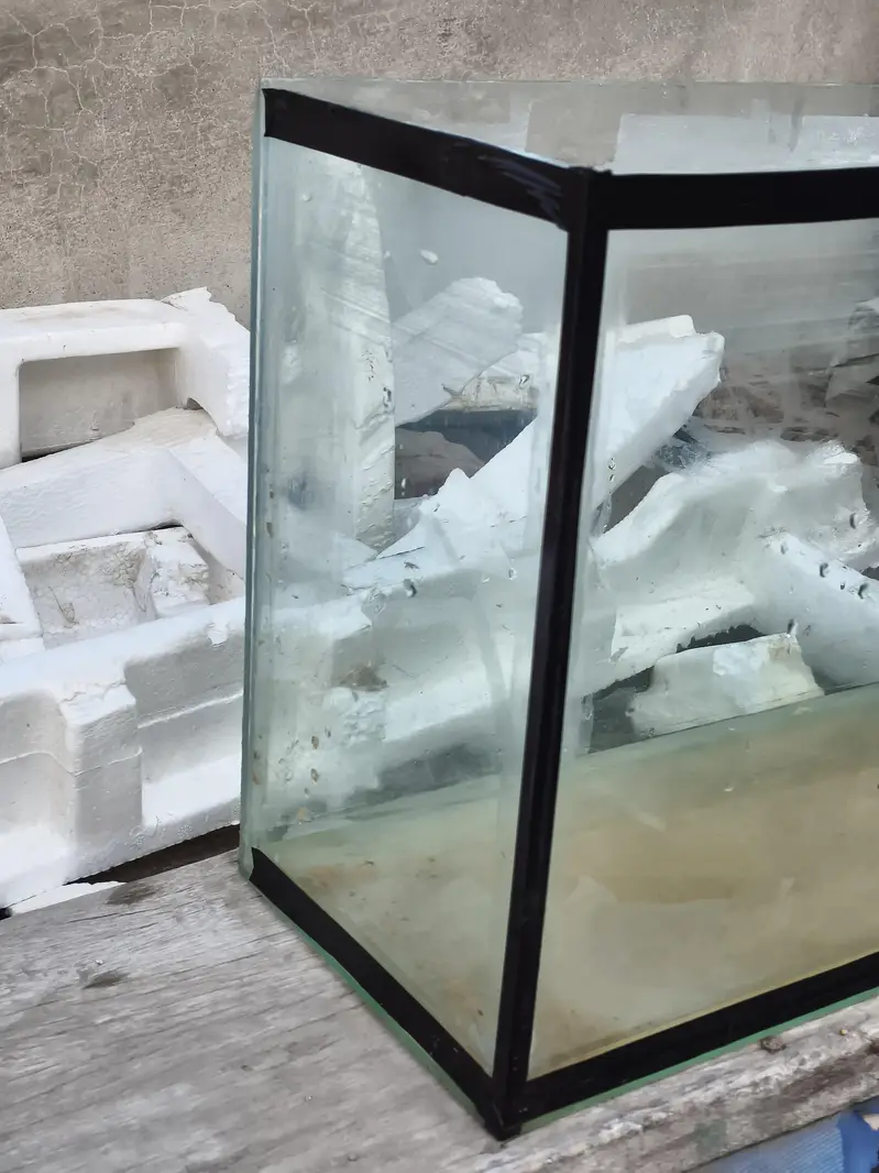 Aquarium for sale with top — photo 4