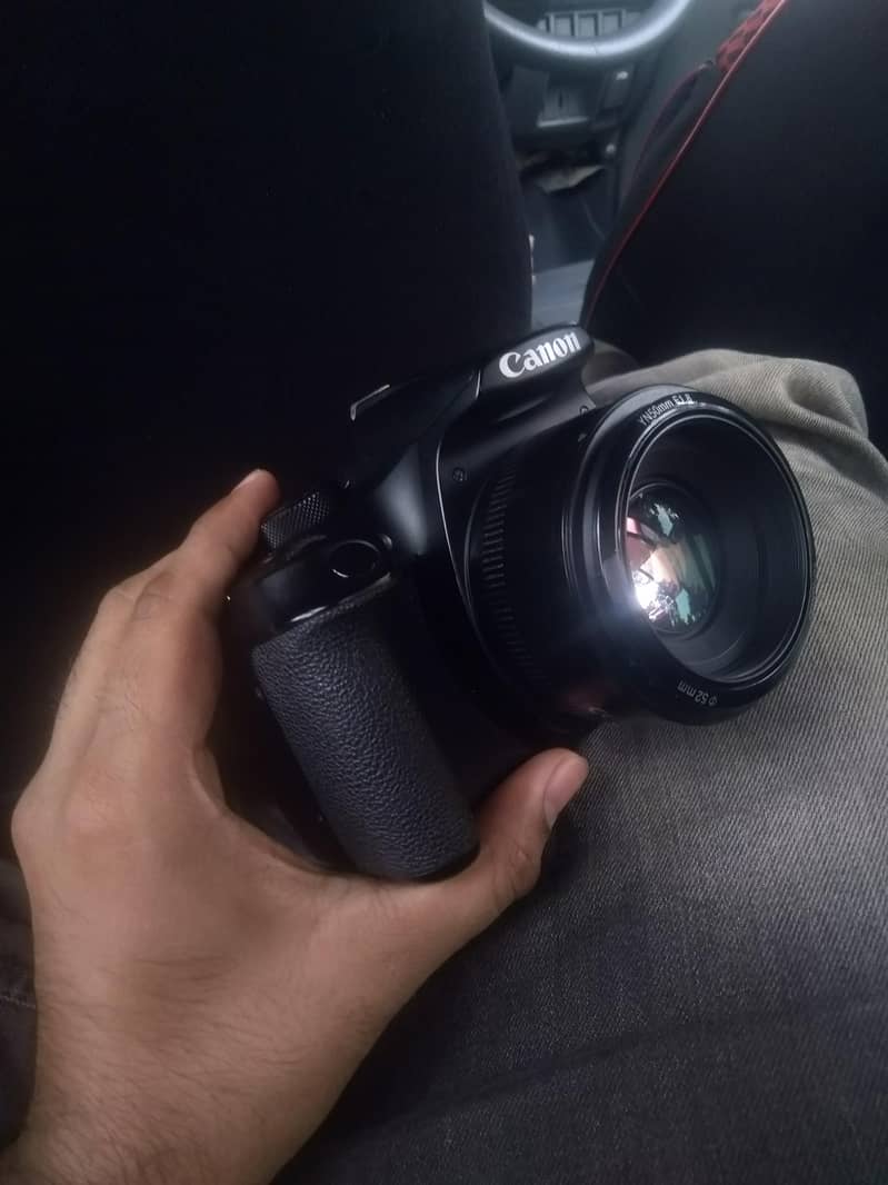 CANON 1300D 4