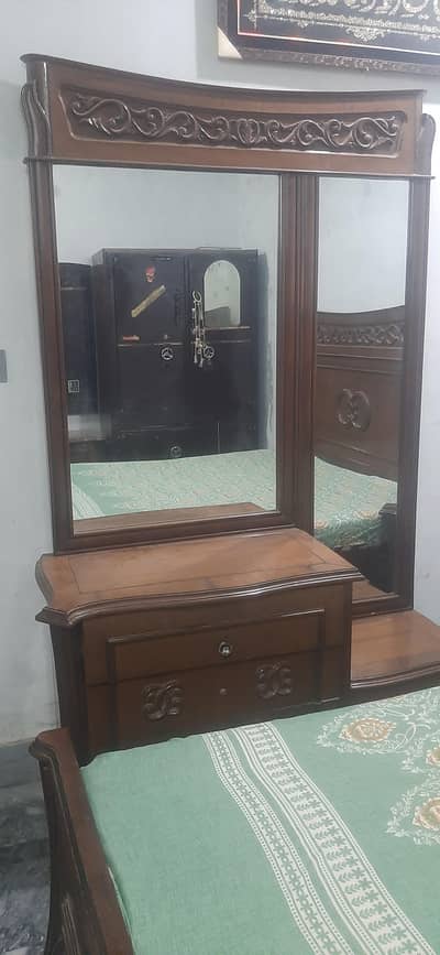 Bed, side tables and dressing