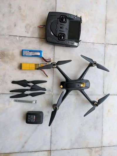 HUBSAN X4 H501 Brushless Motor Drone with Remote view