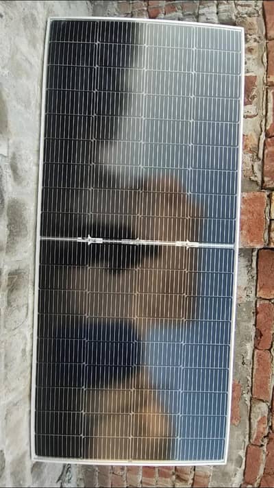 330 watts solar panel