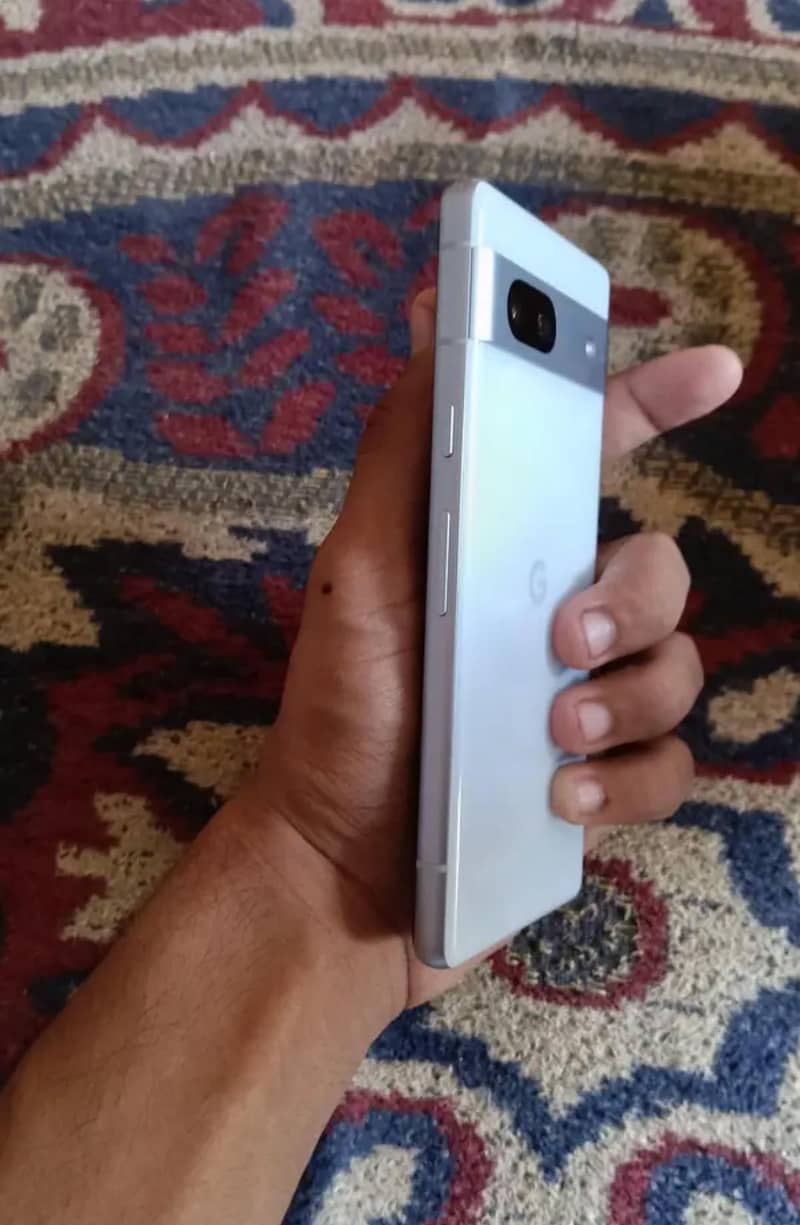 Google Pixel 7a 2