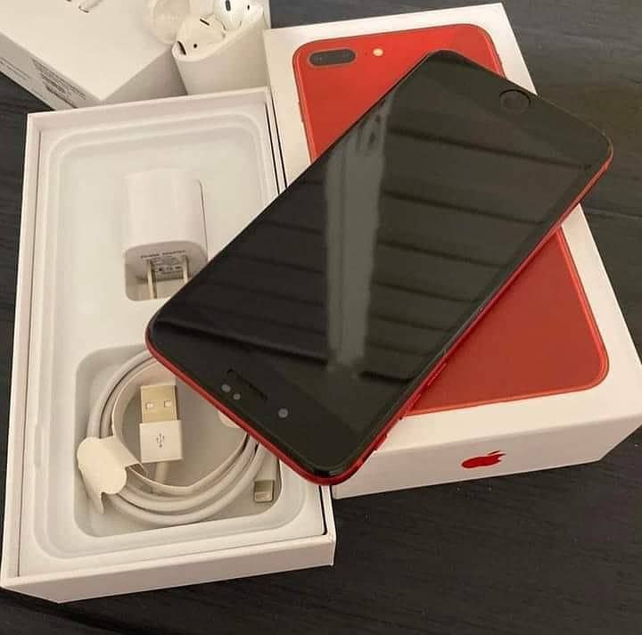 Apple iPhone 8 Plus 3