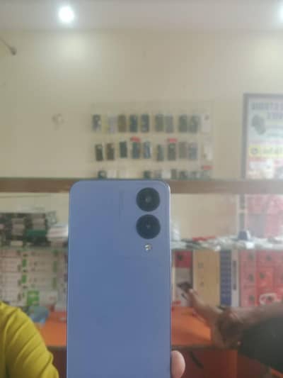 Vivo Y17s