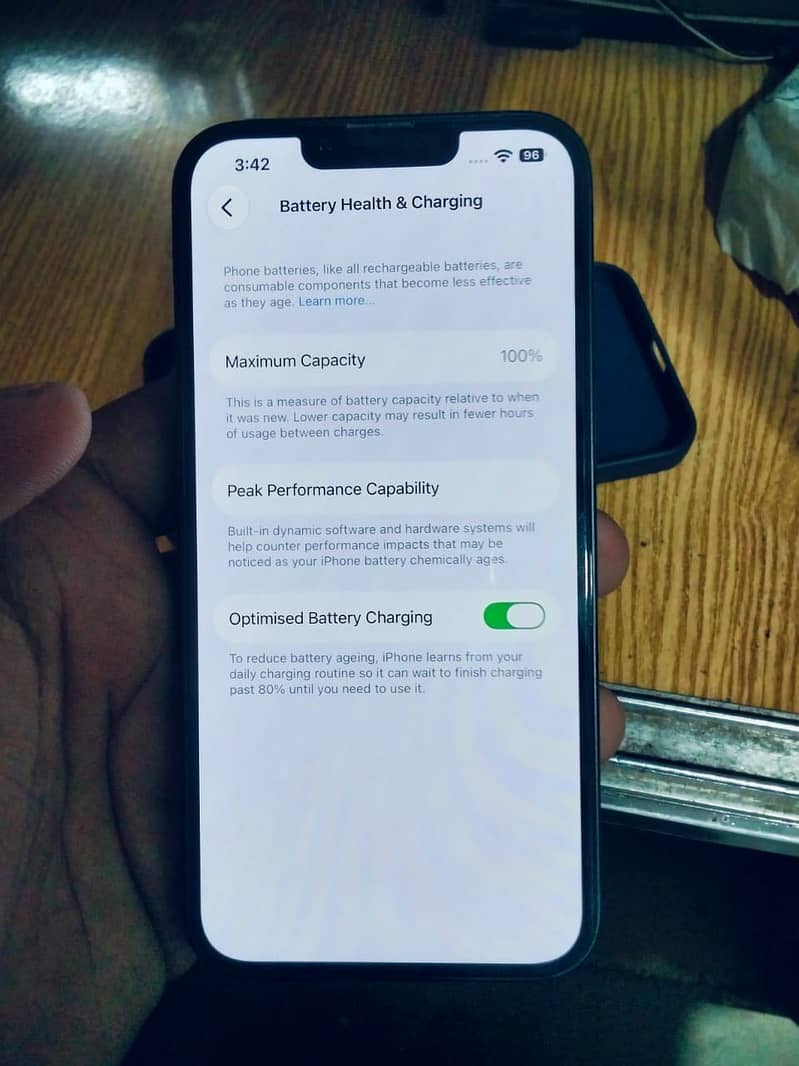 Apple iPhone 13 1