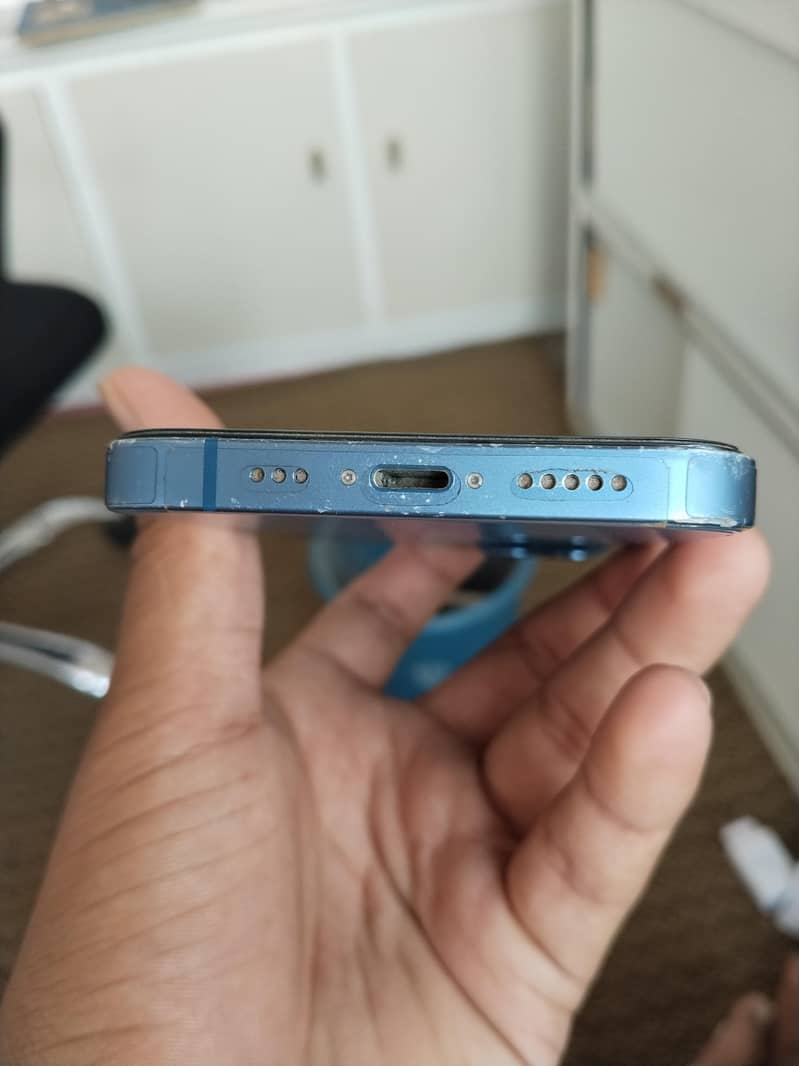 iPhone 13 simple 3