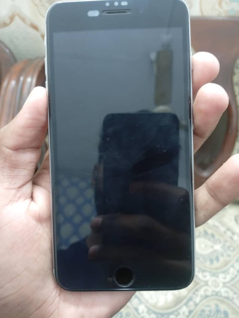 Apple iPhone 6 Plus 1