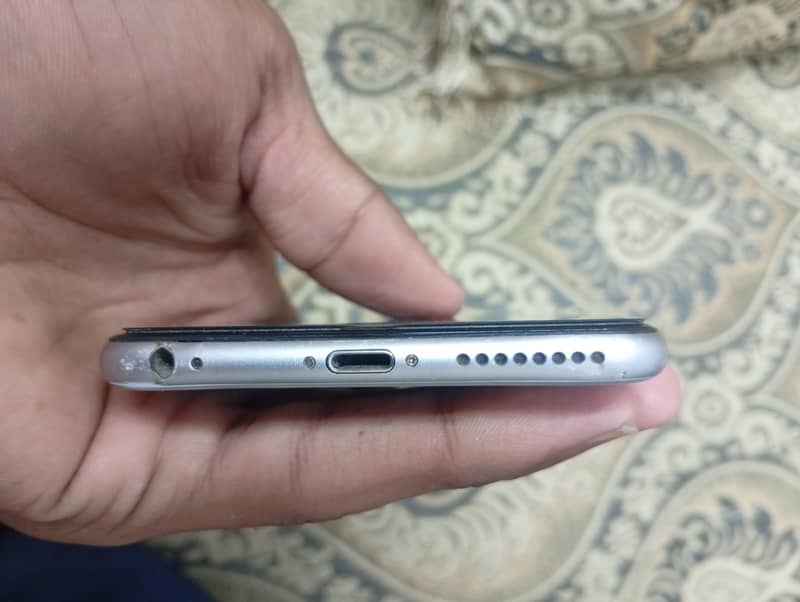 Apple iPhone 6 Plus 3