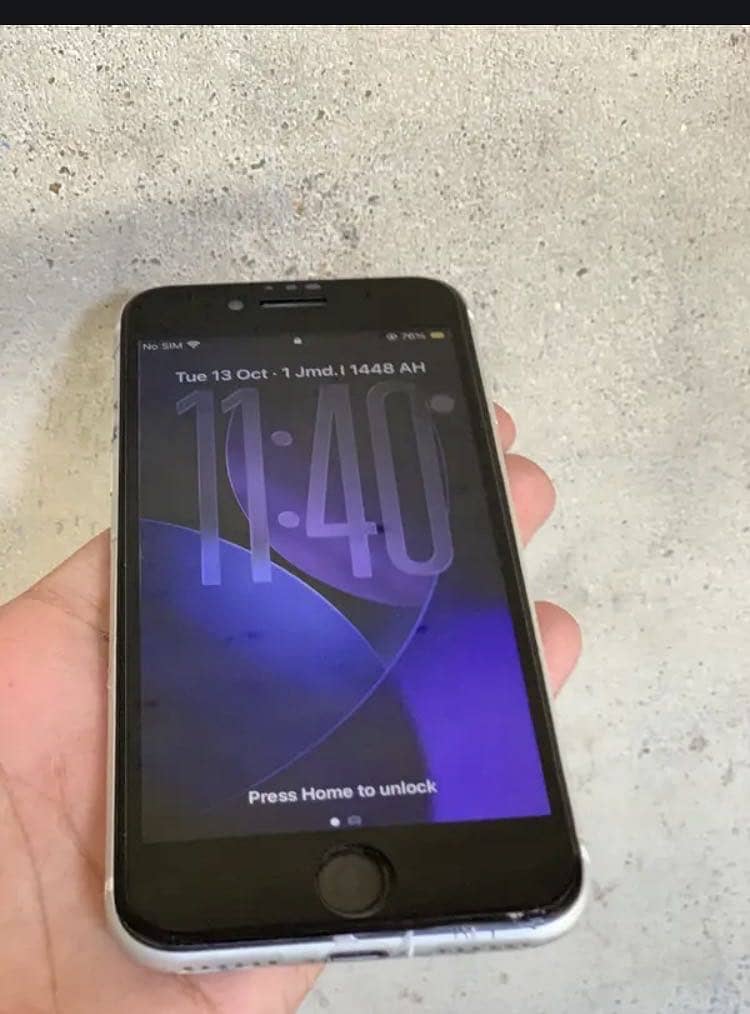 Apple iPhone SE 0