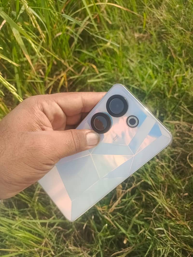 Tecno CAMON 20 2