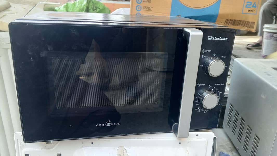 Dawlance oven 1
