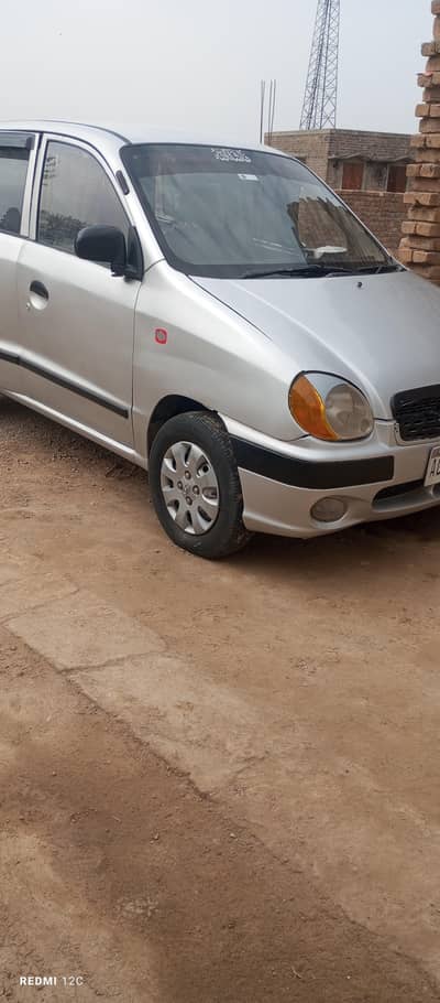 Hyundai Santro 2004 exchange possible with carry bolan