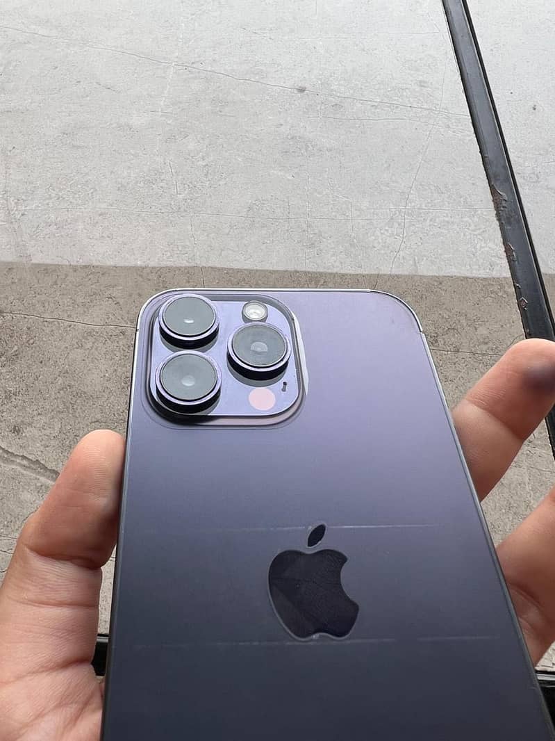 Apple iPhone 14 Pro Max 4