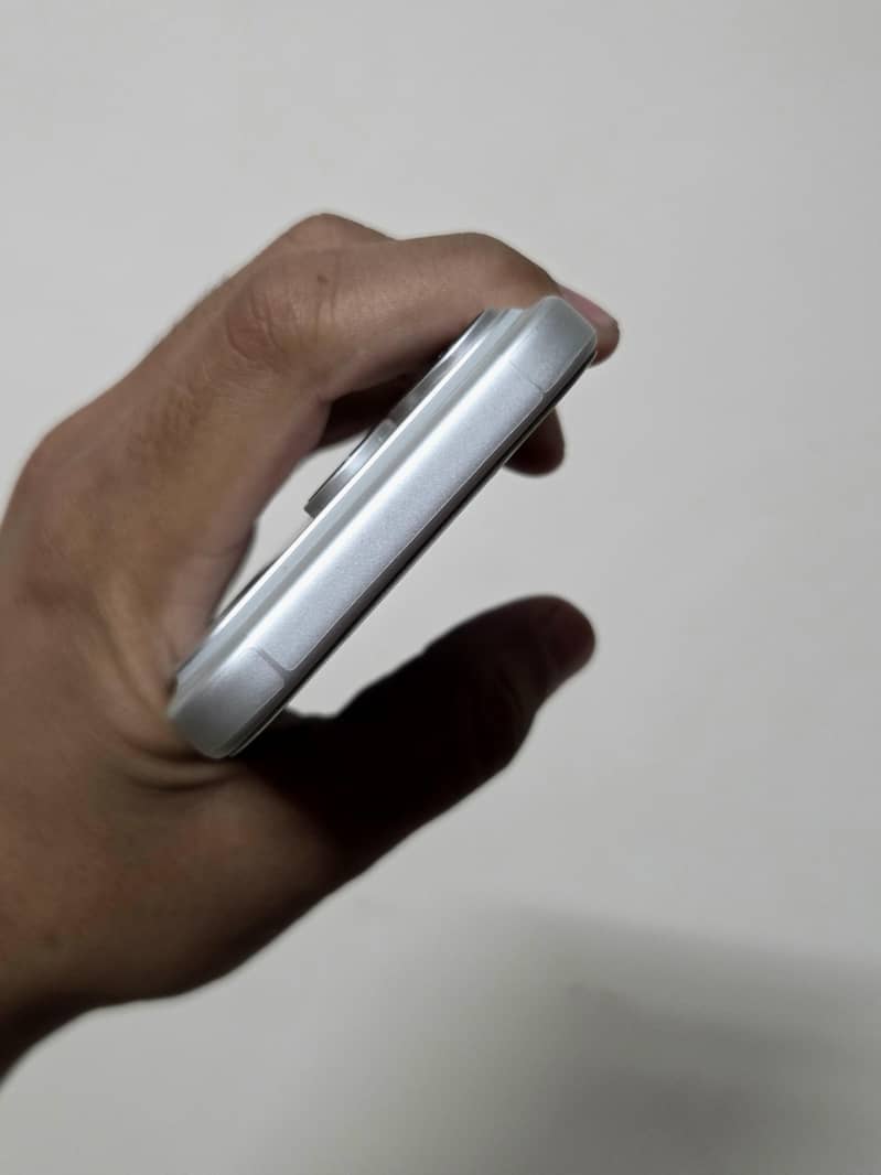 Apple iPhone 17 Pro 5